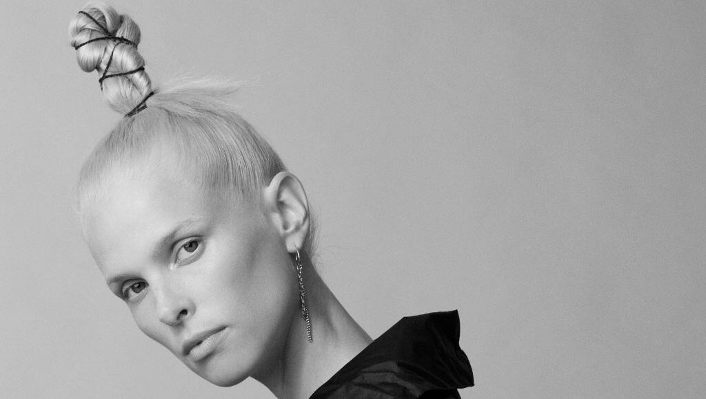 Sigue este tutorial paso a paso para crear el look perfecto